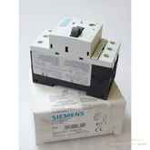power switch Siemens 3RV1011-0AA10- ungebraucht! -9837-B20 photo on Industry-Pilot