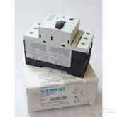  قاطع-الدائرة Siemens 3RV1011-0AA10- ungebraucht! -9837-B20 الصورة على Industry-Pilot