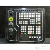  محرك-سيرفو Siemens 6FC5303-0AF50-3BB0 Sinumerik Maschinensteuertafel MCP 466C-M IE60309-I 69 الصورة على Industry-Pilot