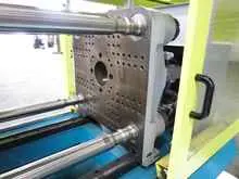 آلة حقن البلاستيك - قوة الإغلاق 250 - 999 كيلونيوتن DR.BOY 90 A 16.200 h الصورة على Industry-Pilot