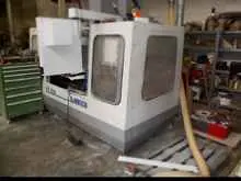 Bearbeitungszentrum - Vertikal MIKRON - HAAS VCE 1250 guter Zustand