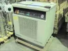  Regloplas TAE M10 4,4 kW Kälteleistung mit Pumpe und Tank 220 V Baujahr 2003 guter Zustand