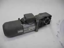   Lenze MDEMA4M Getriebemotor Motor KW 0.75 r/min 1380 220/400V 